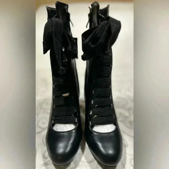 NIB!Jacobies Beverly Hills-Black Lace Up block chunky heel boots Size 9 - Picture 6 of 16